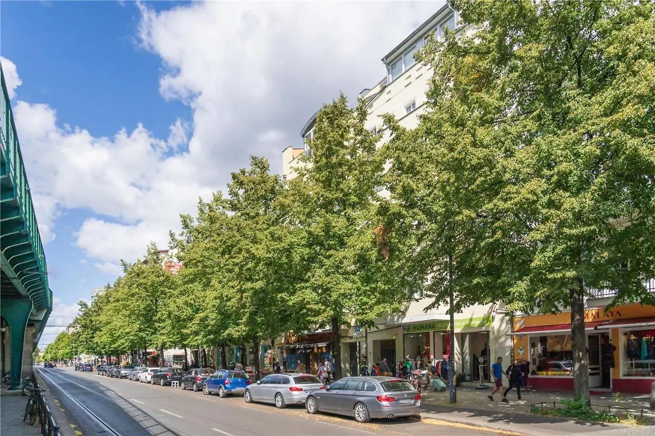 Holiday 33 Apartments Efg Schoenhauser Allee Mit Balkon Berlin