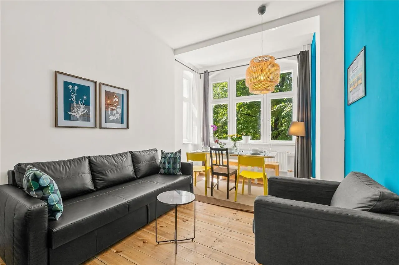 Holiday 33 Apartments Efg Schoenhauser Allee Mit Balkon Berlin