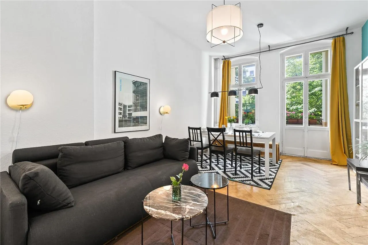 Holiday 33 Apartments Efg Schoenhauser Allee Mit Balkon Berlin Germany