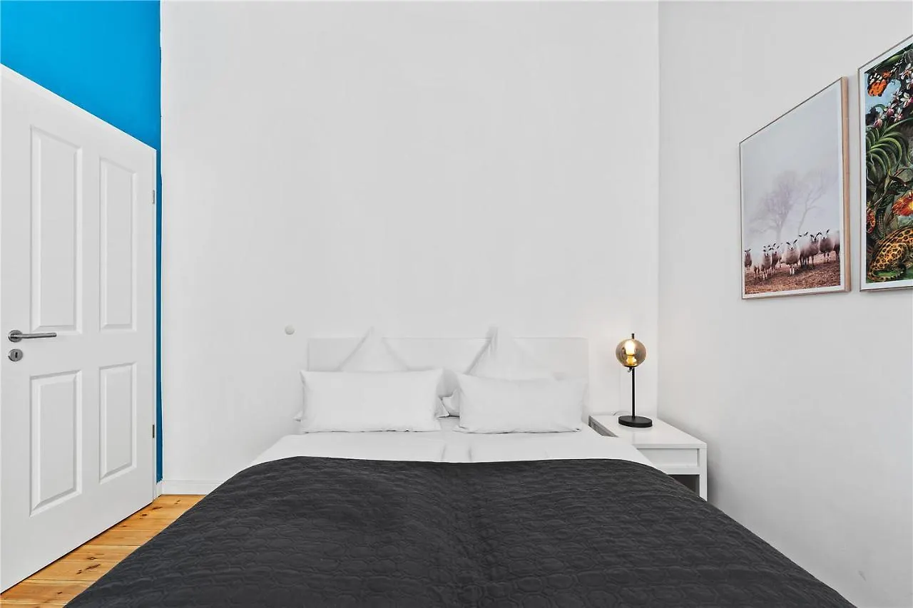 Holiday 33 Apartments Efg Schoenhauser Allee Mit Balkon Berlin 0*,