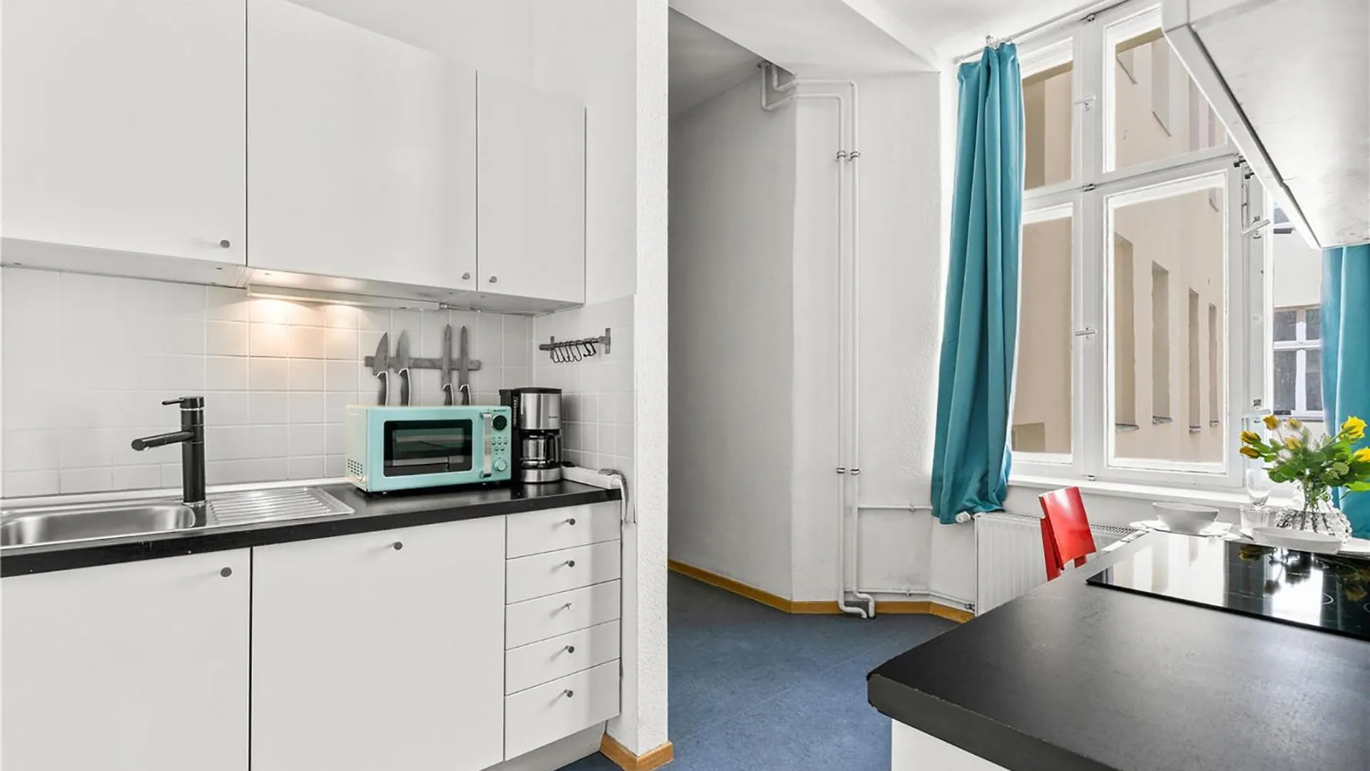 Holiday 33 Apartments Efg Schoenhauser Allee Mit Balkon Berlin