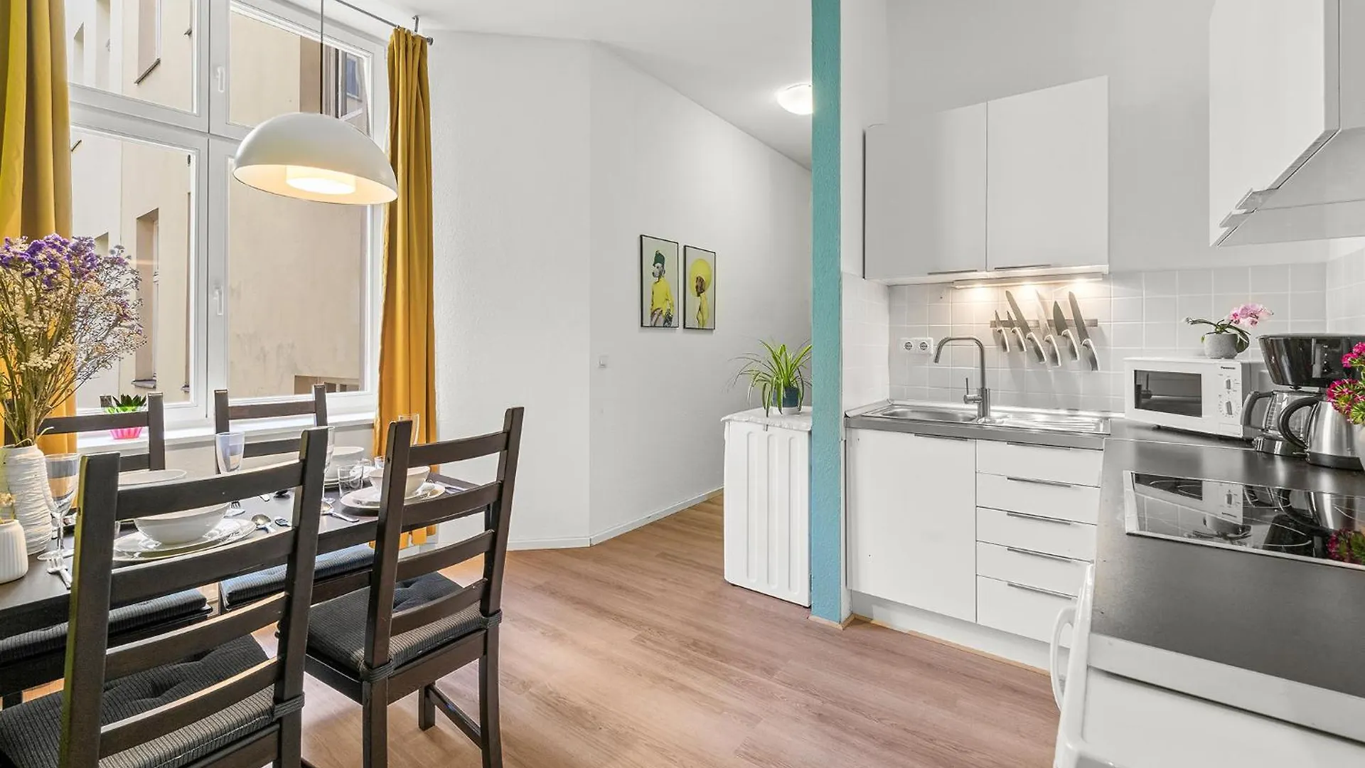 Holiday 33 Apartments Efg Schoenhauser Allee Mit Balkon Berlin