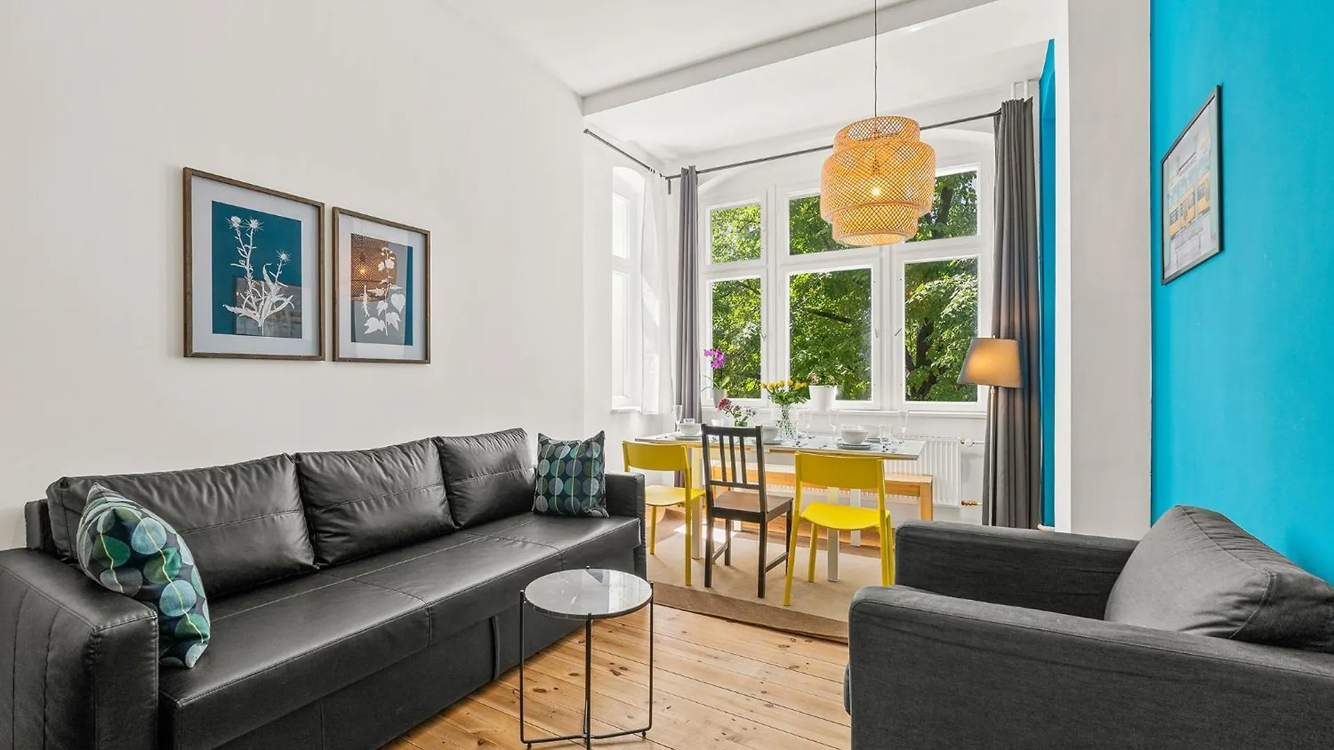 Holiday 33 Apartments Efg Schoenhauser Allee Mit Balkon Berlin