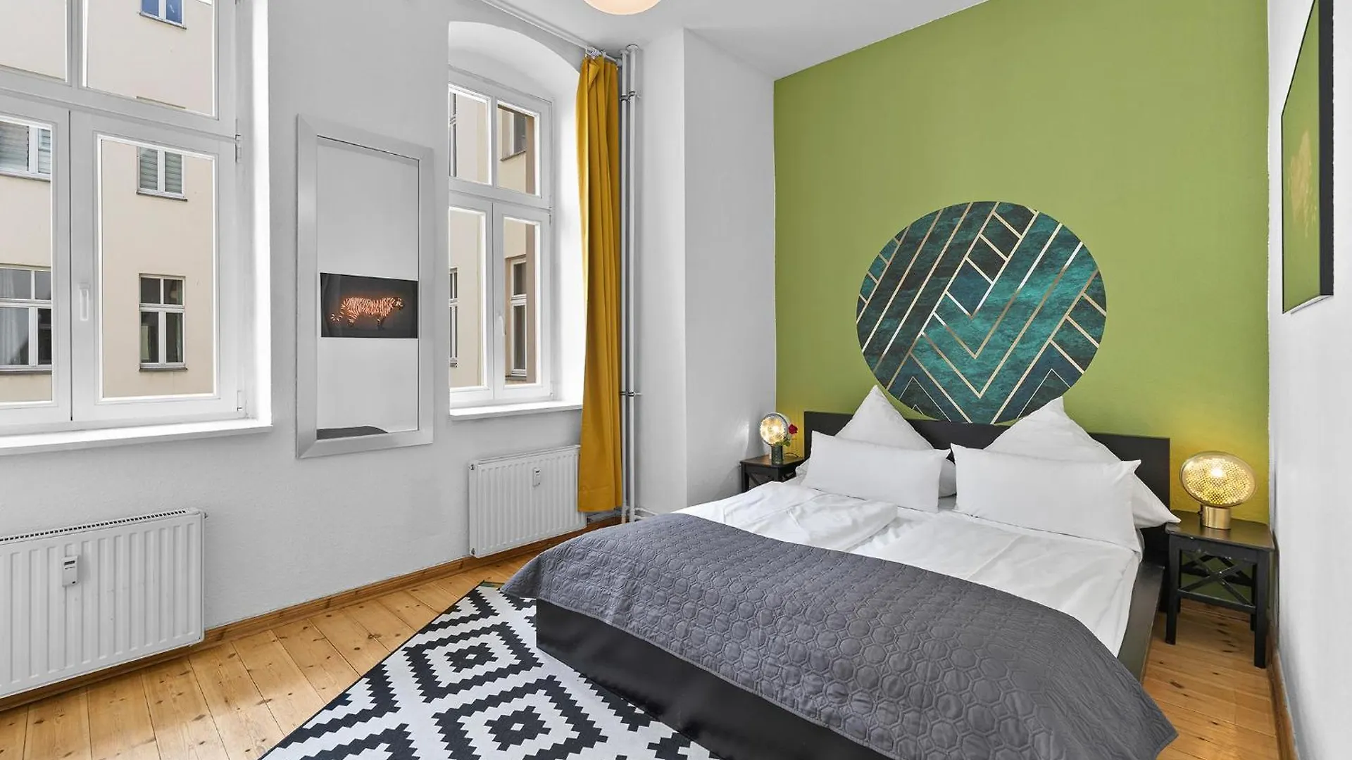 Holiday 33 Apartments Efg Schoenhauser Allee Mit Balkon Berlin