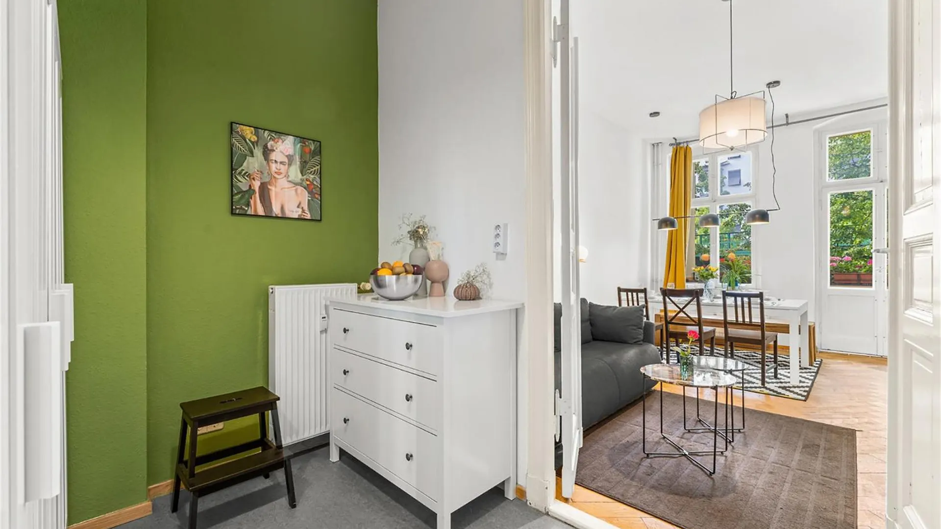 Holiday 33 Apartments Efg Schoenhauser Allee Mit Balkon Berlin