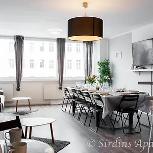 Big Fancy Center Apartment